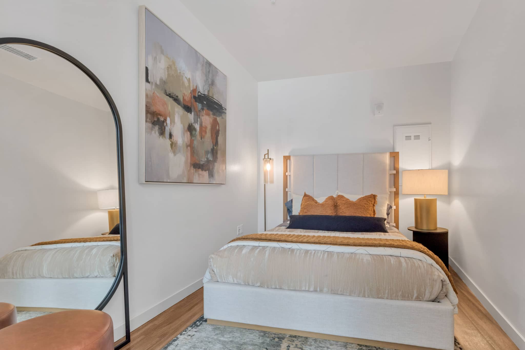 Cortland Alameda Station photo 9