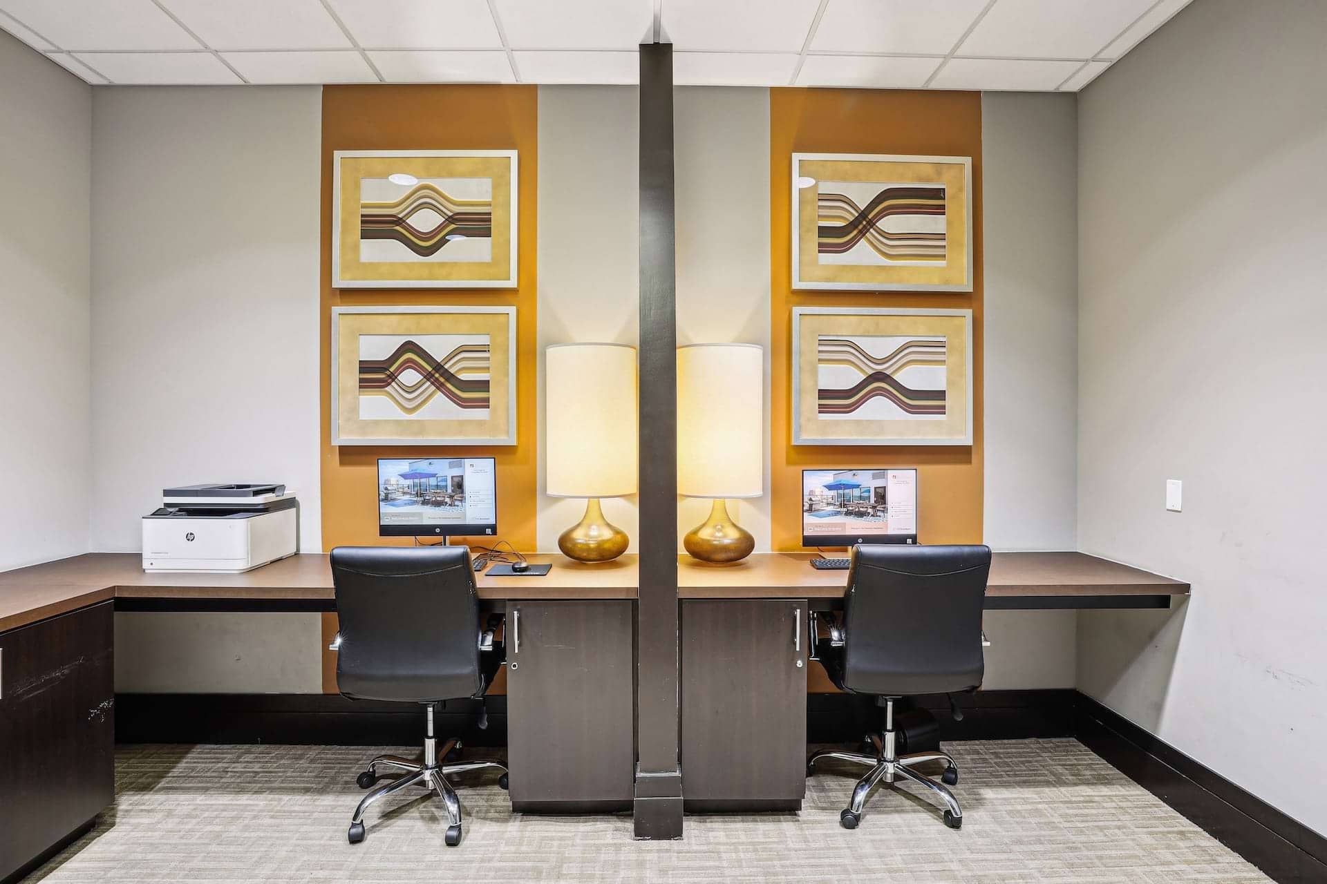 Cortland on South Eads photo 26