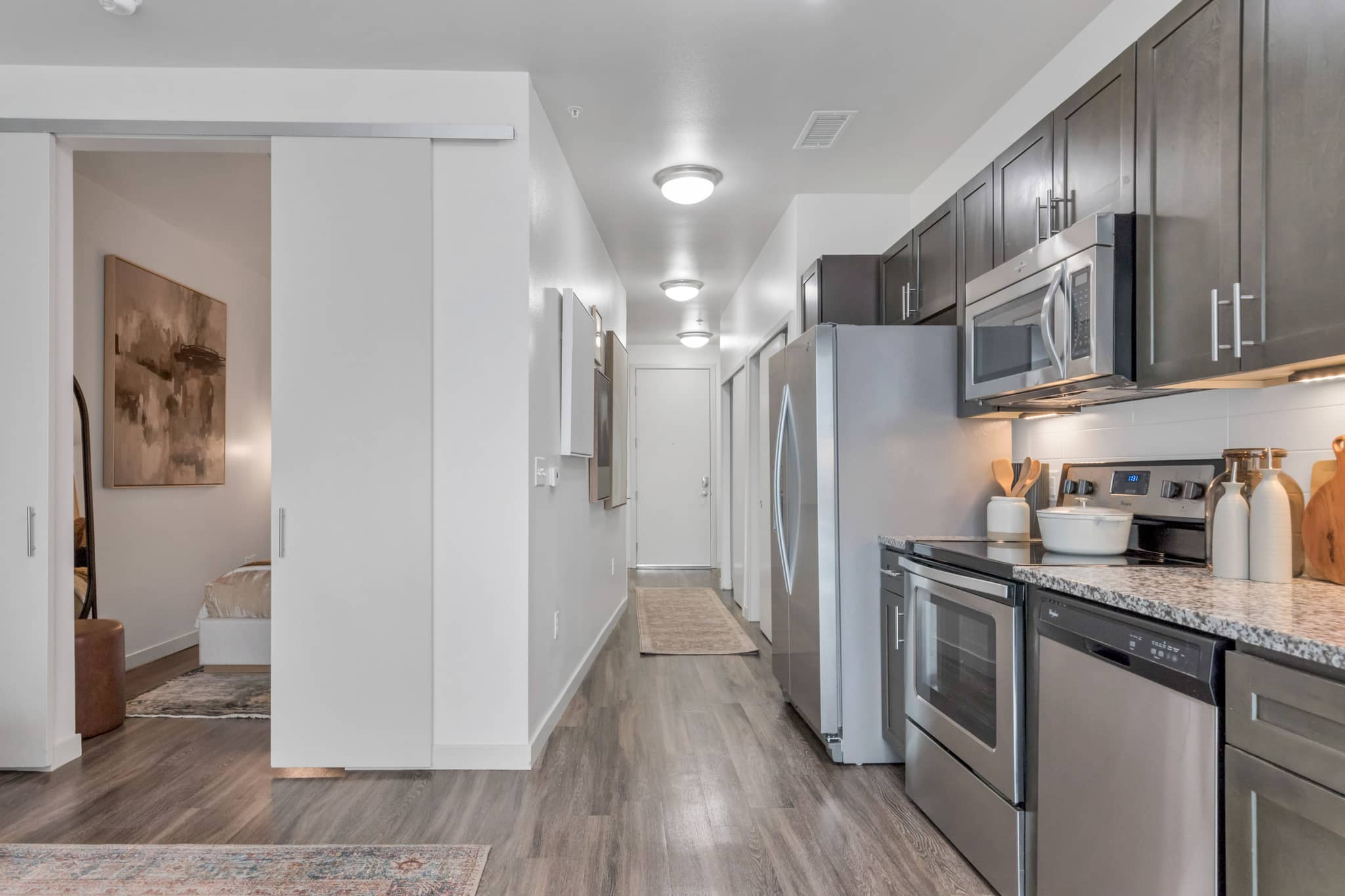 Cortland Alameda Station photo 3