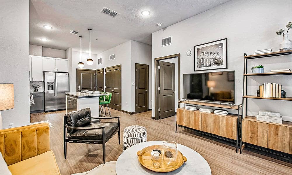 Cortland Santos Flats photo 2