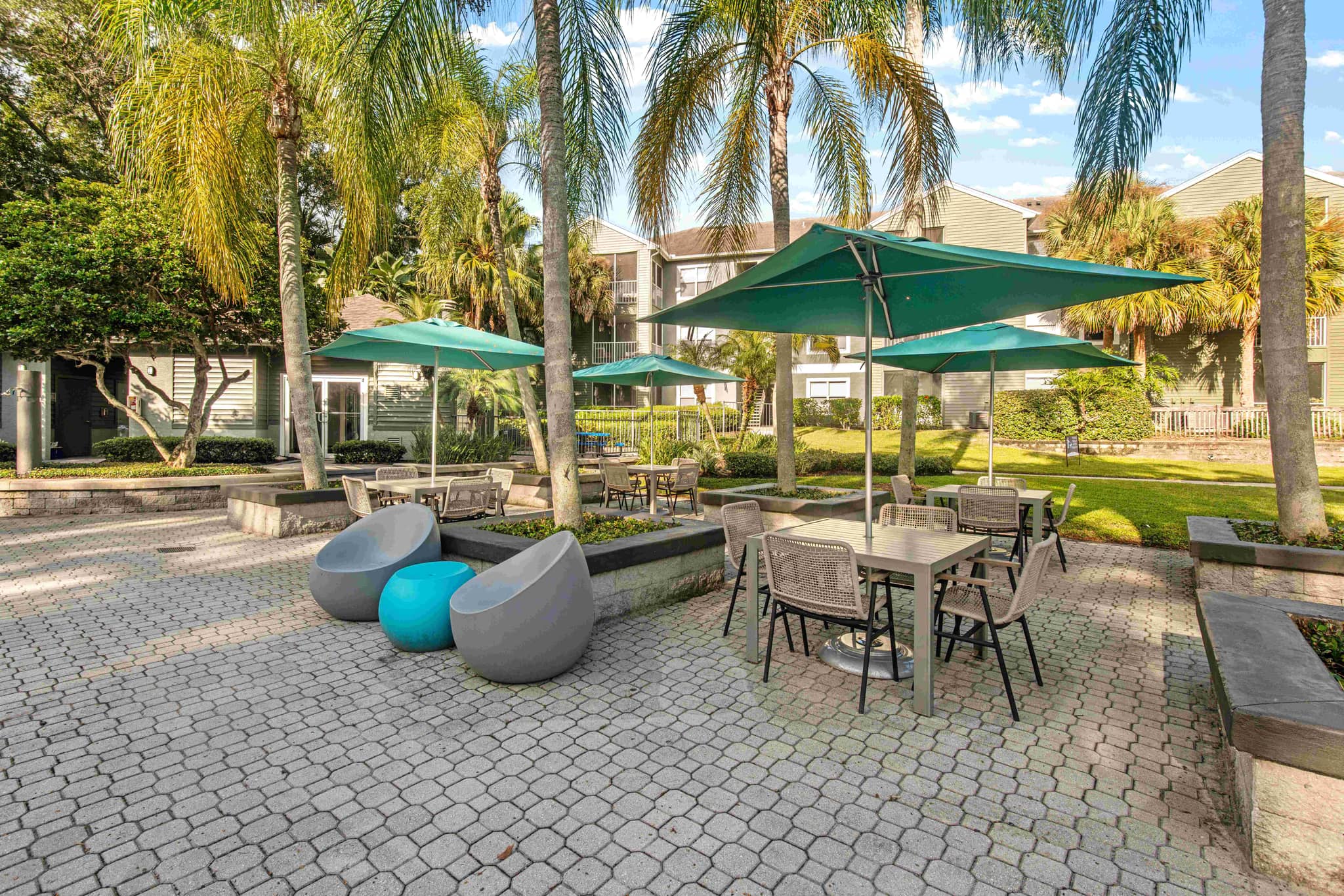 Cortland Lake Howell photo 27