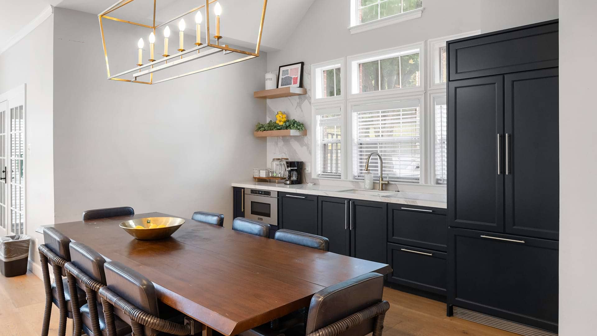 Cortland Van Dorn photo 20